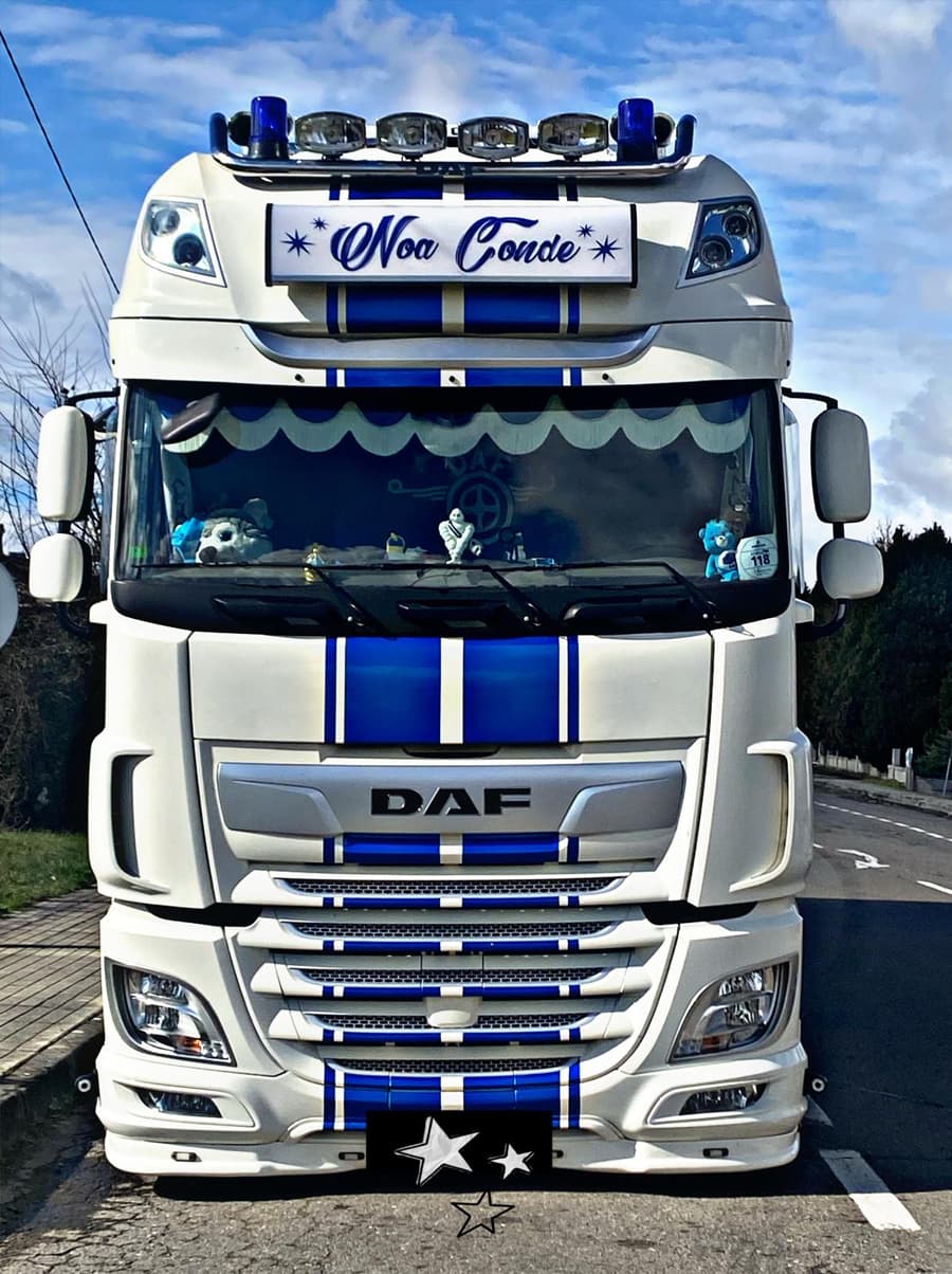 Cartelería personalizada para camiones de ZigZag Truckstyling en Verín