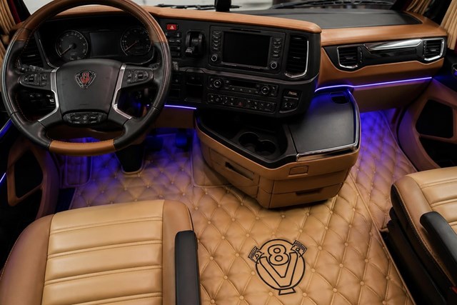 Truckstyling y diseño personalizado en Melilla - Imagen 1